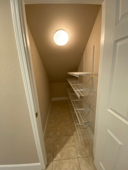 Building Photo - 4028 Windsor Point Pl