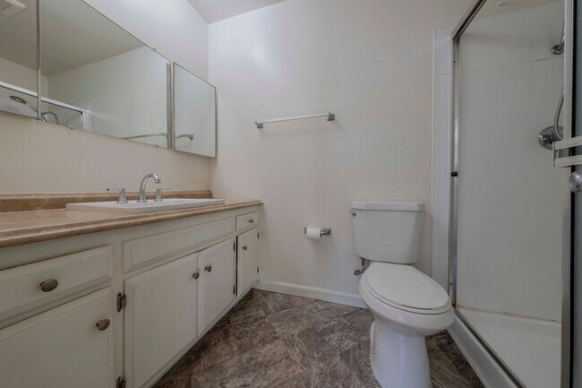 Building Photo - 16562 Sabot Ln