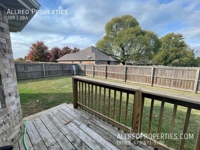 Building Photo - Gorgeous Single Family Home Off Of Mount C...