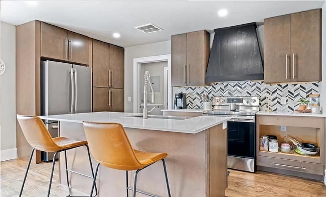 Building Photo - Stylish 2BR/2BA Home Near Paseo Arts District & Downtown OKC!