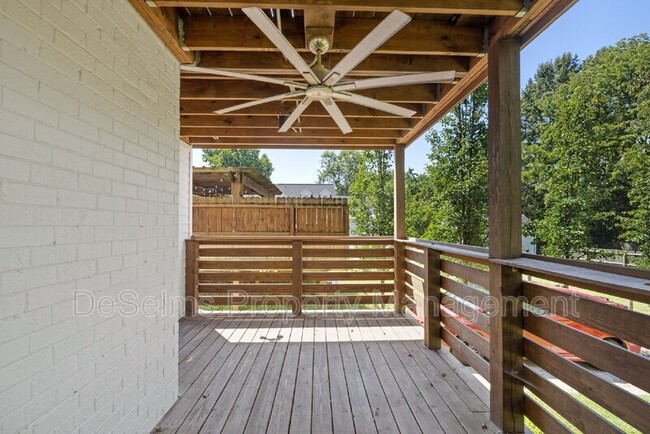 Building Photo - 227 53rd Ave N