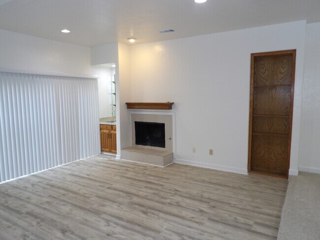Building Photo - 3909 Rawlins St