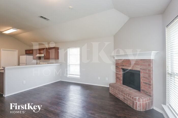 Building Photo - 14012 Caltha Dr