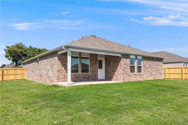 Building Photo - 540 Arizona St