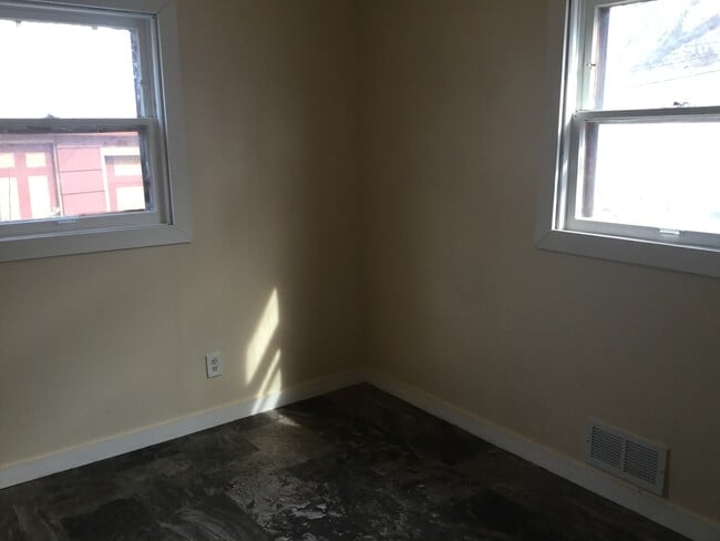 Building Photo - 5848-50 N 64th St