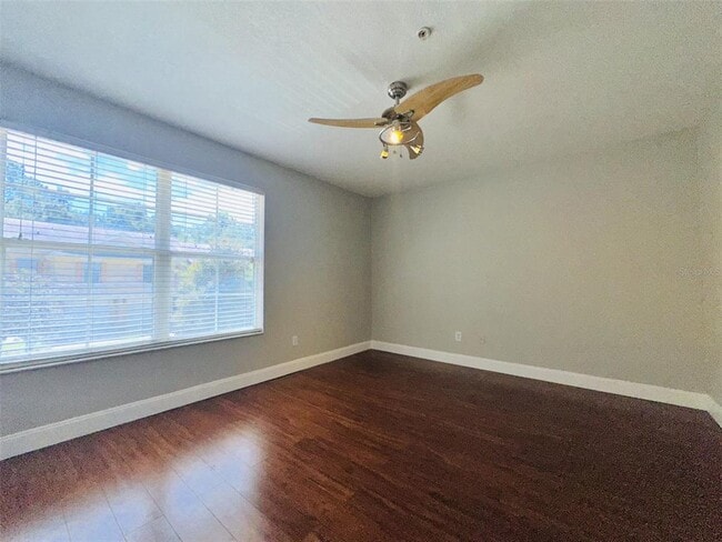Building Photo - 200 Sterling Springs Ln