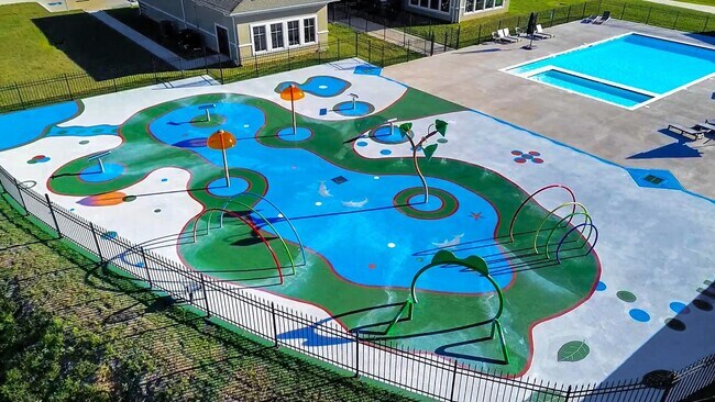 Building Photo - 30301 Kingston Heath Dr