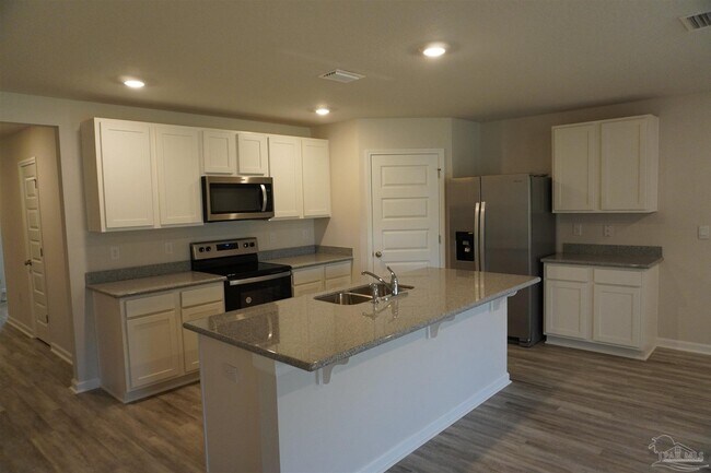 Building Photo - 3440 Fallschase Blvd