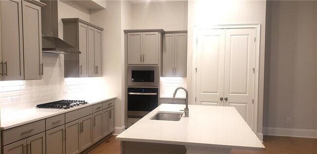 Building Photo - 699 Stickley Oak Way
