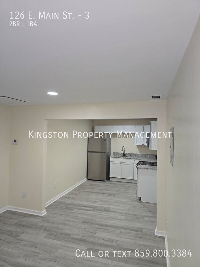 Primary Photo - 126 E Main St
