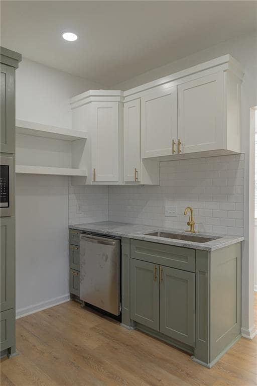 Building Photo - 817 Maple St