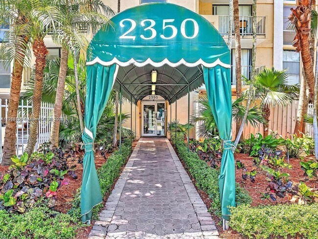 Primary Photo - 2350 NE 135th St