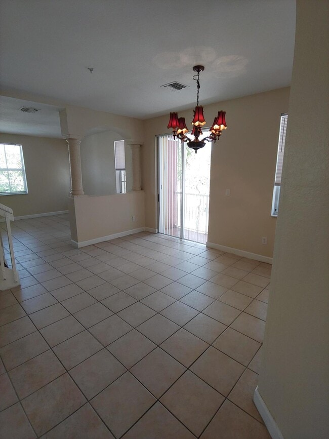 Building Photo - 3106 Shoma Dr