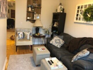 Building Photo - BEAUTIFUL APARTMENT in an UNBEATABLE LOCATION
