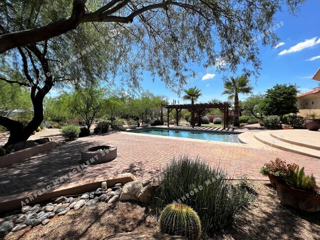 Building Photo - ***MOVE IN SPECIAL***BEAUTIFUL 4 BEDROOM P...