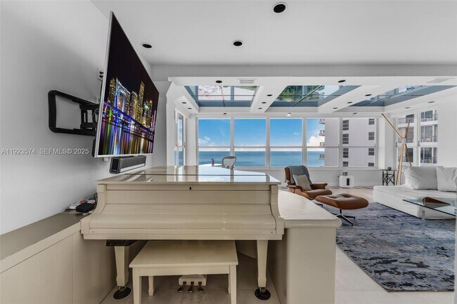 Building Photo - 4925 Collins Ave