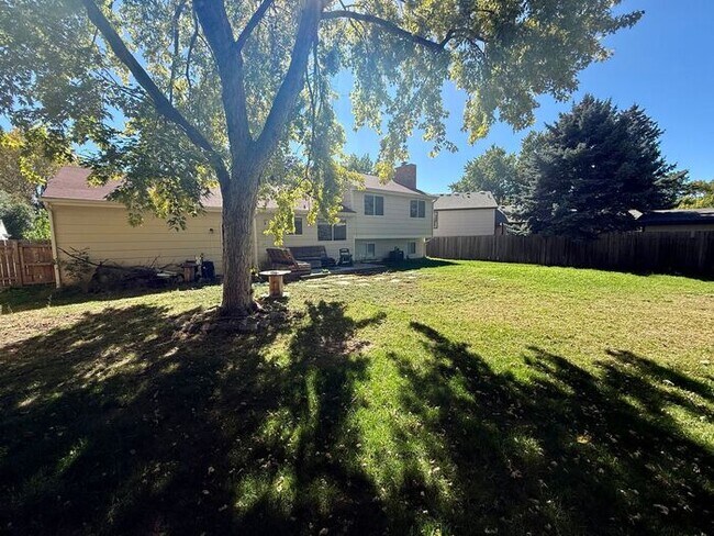 Building Photo - Gorgeous 4 Bed, 2 Bath Home in Central For...