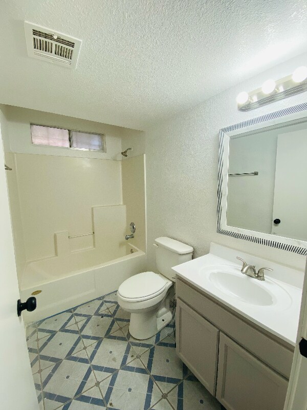 Building Photo - 11055 Breeze Ct