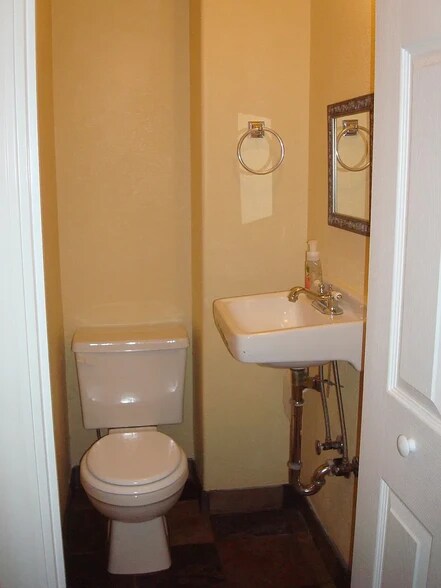 Building Photo - 208 Bodega Ave