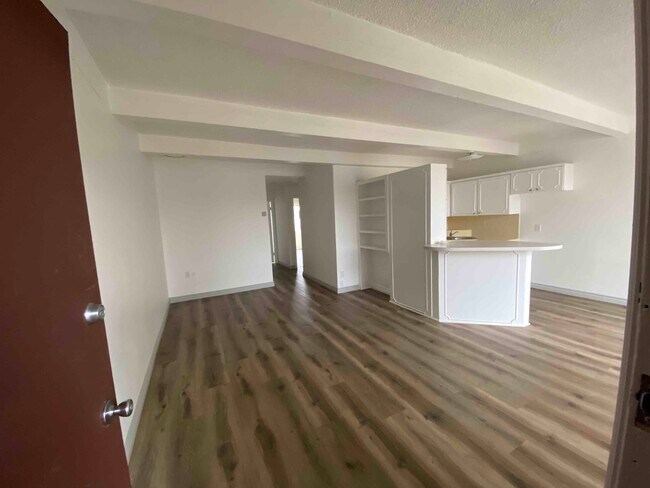 living room - 1640 N Hobart Blvd