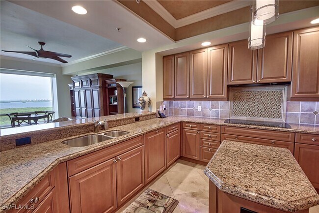Primary Photo - 23750 Via Trevi Way