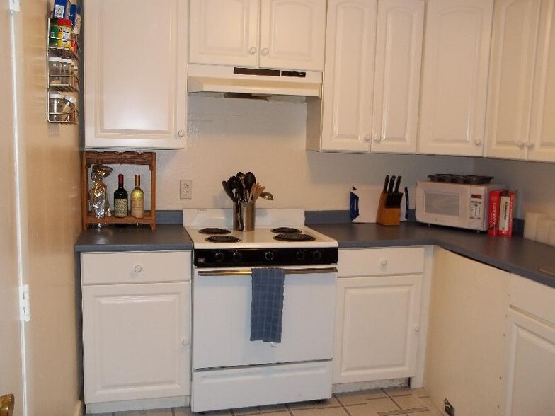 Apt 15 - 36 Dighton St