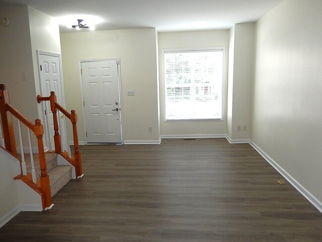 Building Photo - 5445 Crabtree Park Ct