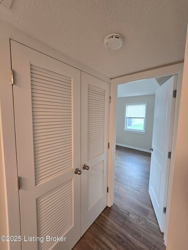 Building Photo - 9124 Kenlock Dr