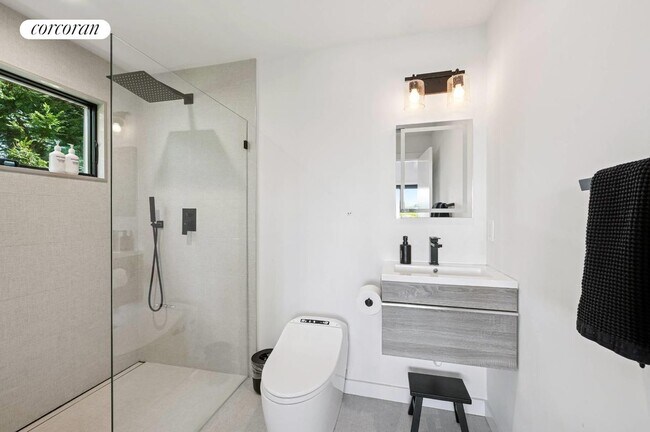 Building Photo - 28 Cliff Dr