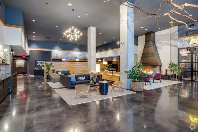 The Grand Union - Lobby and Lounge - Odin