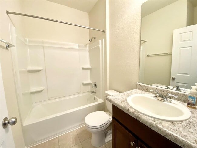 Building Photo - 5216 Cressler Ln