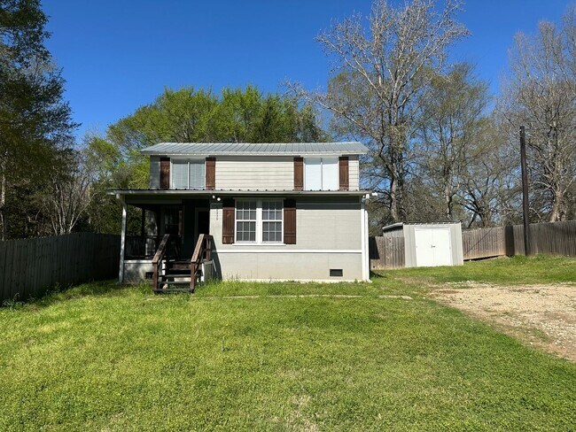 Building Photo - 15930 Hwy 64 E