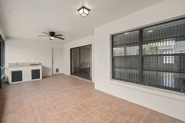 Building Photo - **Recently upgraded 4/2 pool home in Longw...