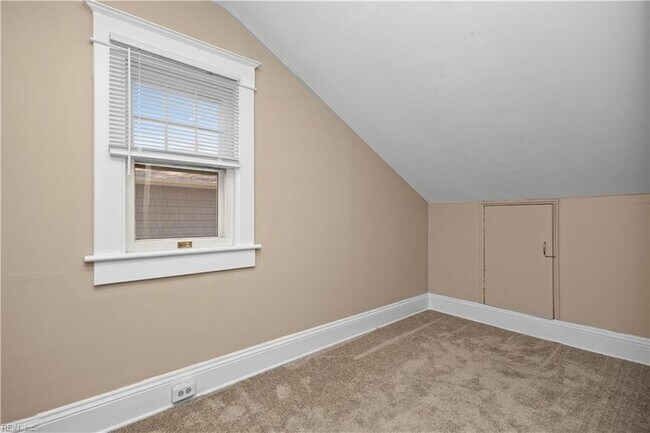 Building Photo - 437 Connecticut Ave