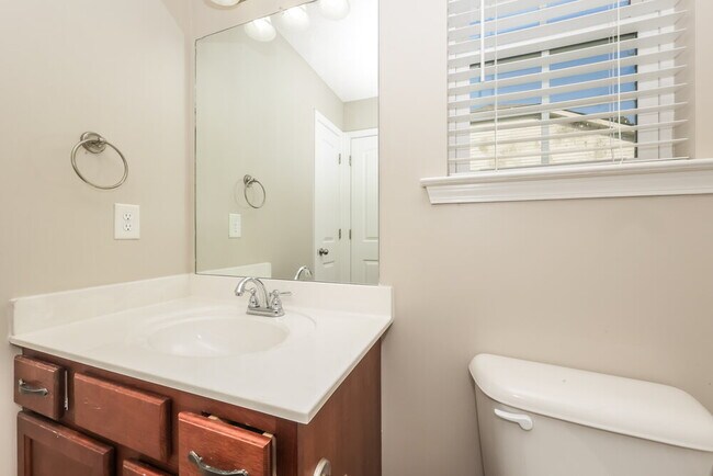 Building Photo - 639 Big Hurricane Dr