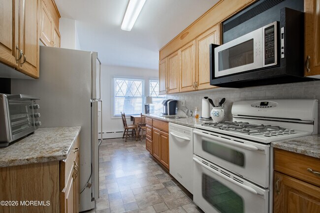 Building Photo - 320 Worthington Ave