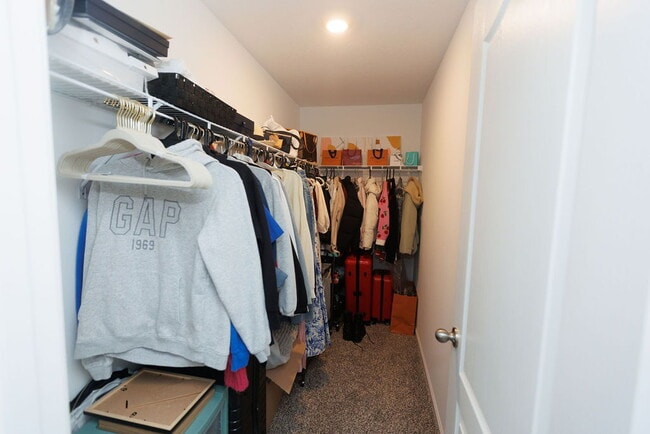 Building Photo - For Rent | Like-New 3BR/2BA Home in The Arbors – Northside Jacksonville