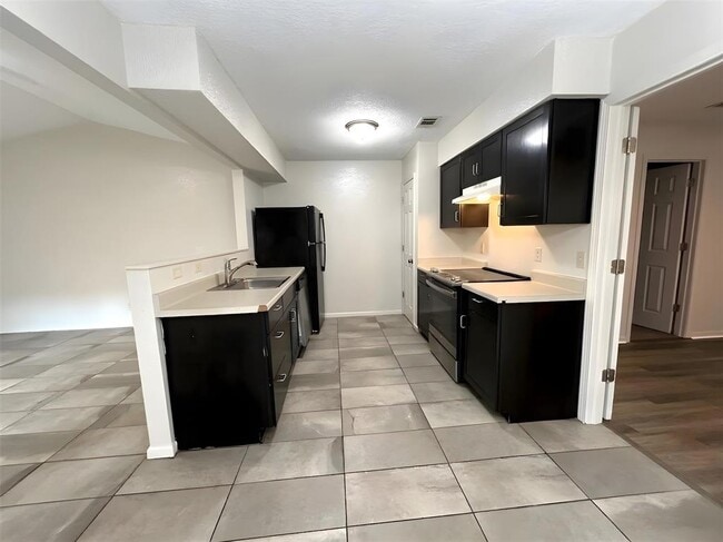 Building Photo - 7600 St Amant Pl