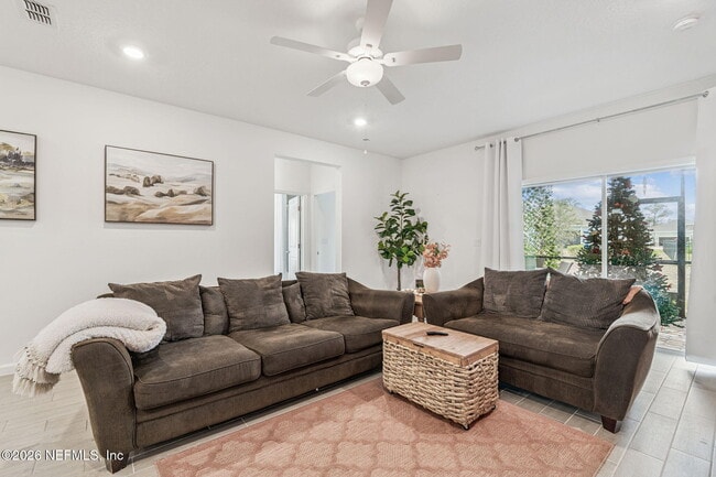 Building Photo - 84651 Balsam Ct