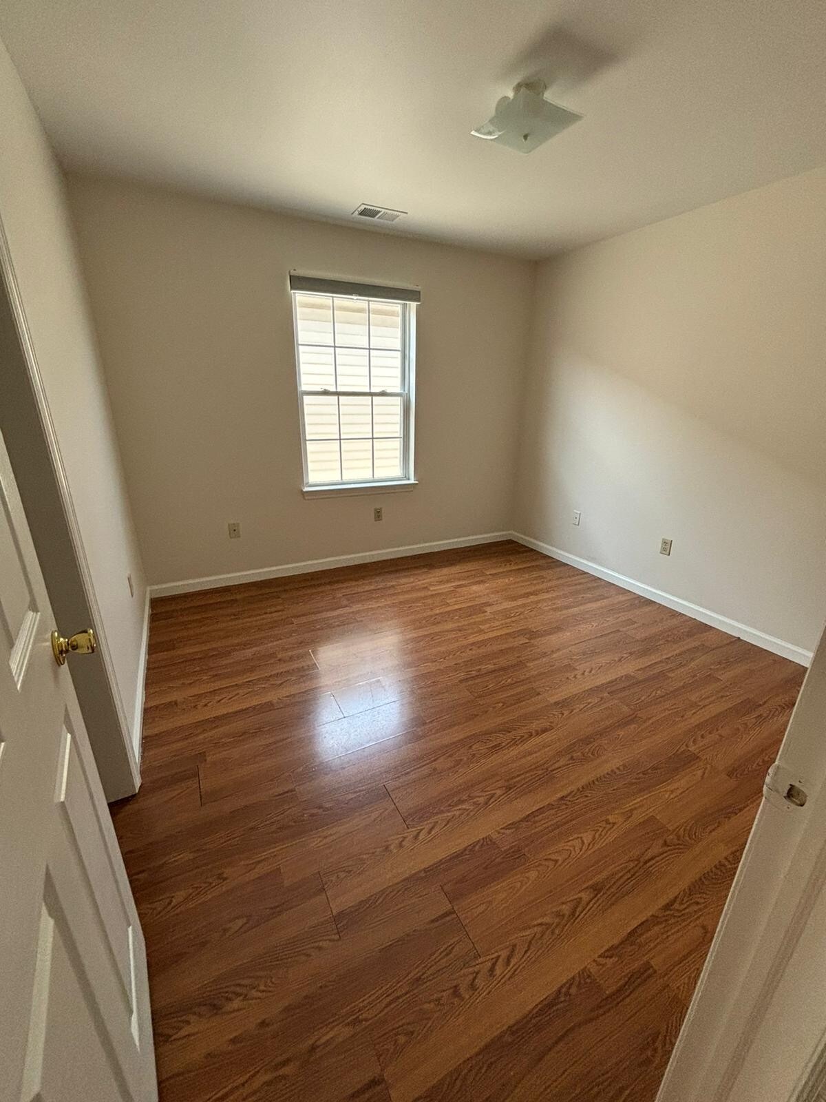 Building Photo - 28 Delavan Pl