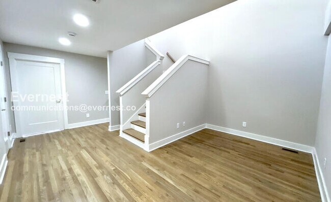 Building Photo - 220 Croleywood Ln