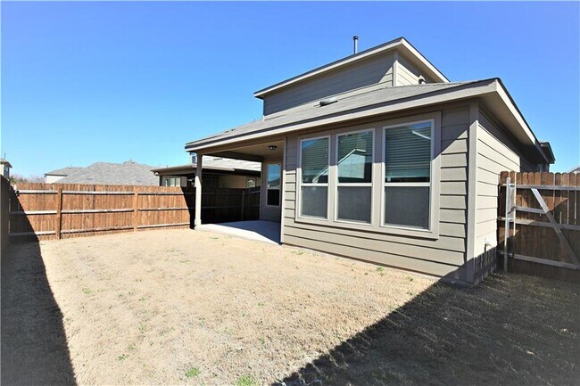 Building Photo - 15912 Cessida St