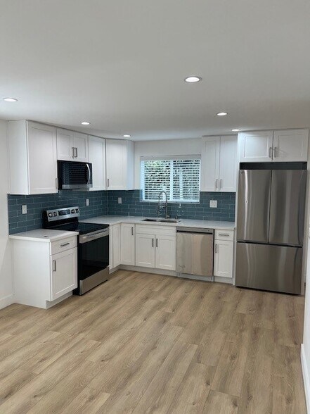 Kitchen - 631 Marr St