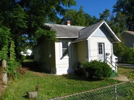 Building Photo - 4806 52nd Ave