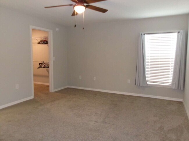 Building Photo - 1247 Mezzavalle Wy