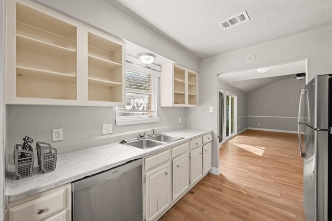 Building Photo - 19302 Pocito Ct