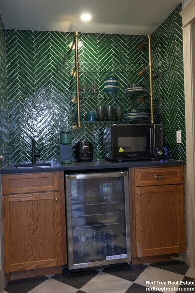 Building Photo - 44 Winslow Rd