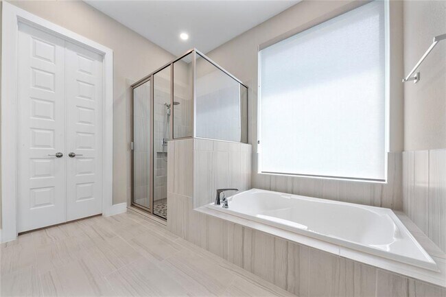 Building Photo - 24815 Pavonia Lake Ln