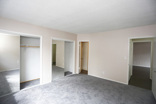 Interior Photo - 3748 Midvale Ave