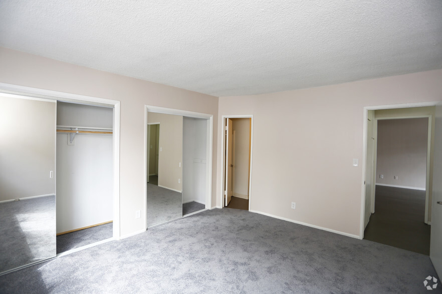 2BR, 2BA-Bedroom - 3748 Midvale Ave